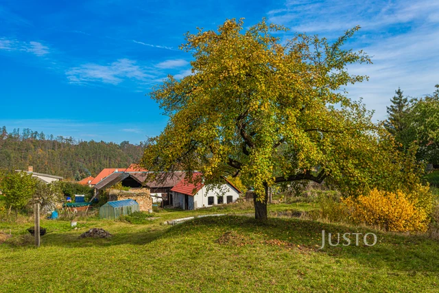 Prodej rodinného domu 210 m² s pozemkem 2912 m²