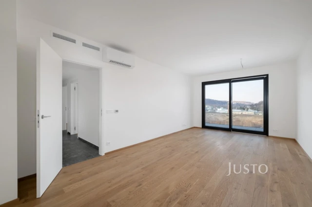 Prodej 3+kk 97 m² + balkón 19 m² + garáž Praha 4