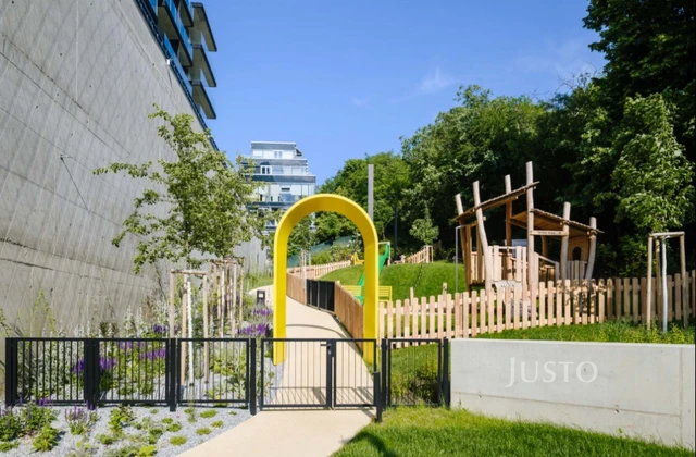 Prodej 3+kk 97 m² + balkón 19 m² + garáž Praha 4