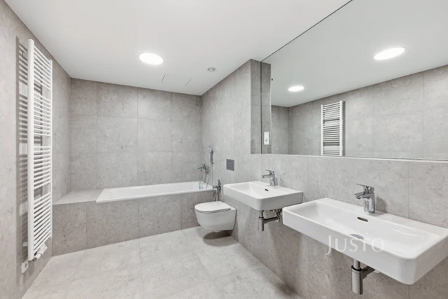 Prodej 4+kk 116 m² + balkón 19 m² + garáž