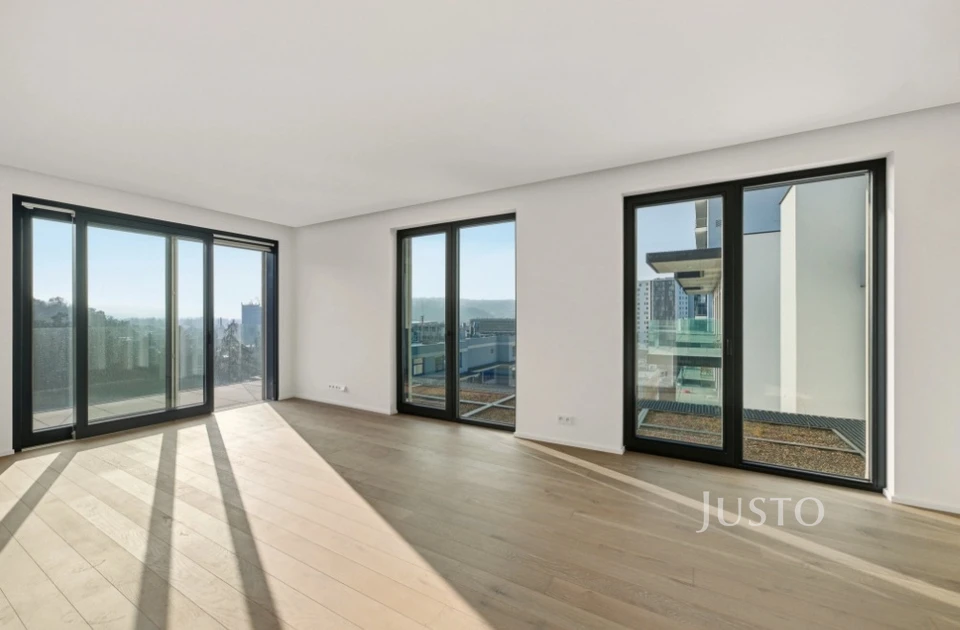 Prodej 4+kk 116 m² + balkón 19 m² + garáž