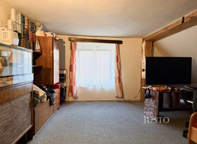 Prodej rodinného domu 80 m² s pozemkem 1147 m²