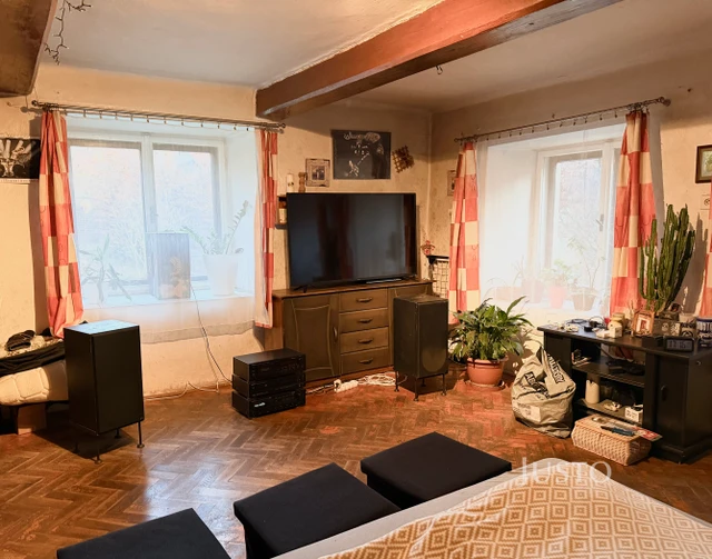 Prodej rodinného domu 80 m² s pozemkem 1147 m²