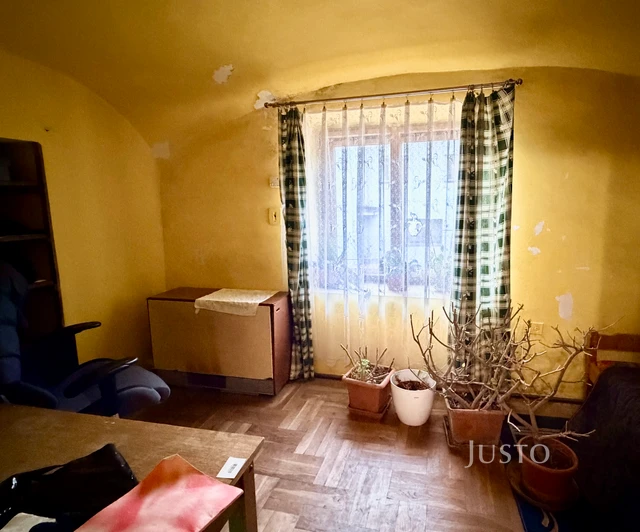Prodej rodinného domu 80 m² s pozemkem 1147 m²
