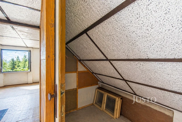 Prodej chaty 68 m² s pozemkem 295 m² + terasa 6 m²