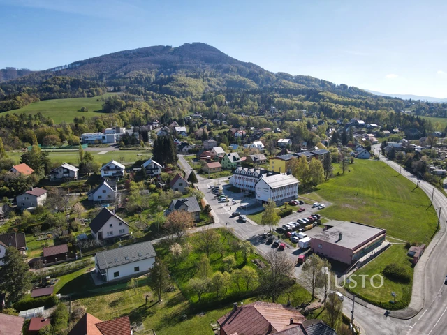 Prodej pozemku 1206 m²