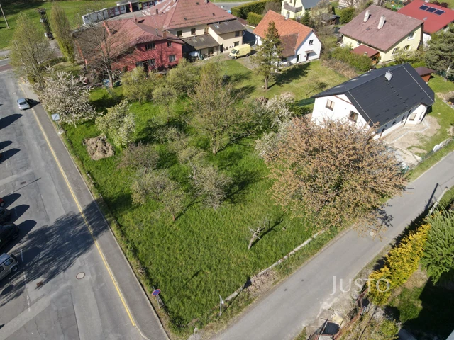Prodej pozemku 1206 m²