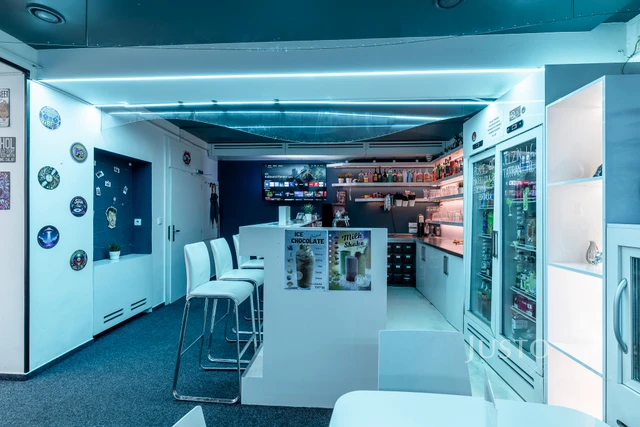 Pronájem restaurace, baru, kavárny, 76 m²