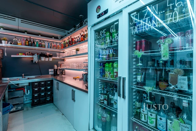 Pronájem restaurace, baru, kavárny, 76 m²