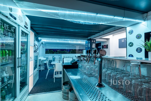 Pronájem restaurace, baru, kavárny, 76 m²
