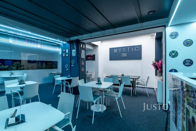 Pronájem restaurace, baru, kavárny, 76 m²
