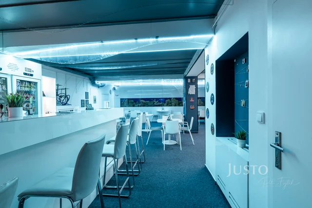 Pronájem restaurace, baru, kavárny, 76 m²